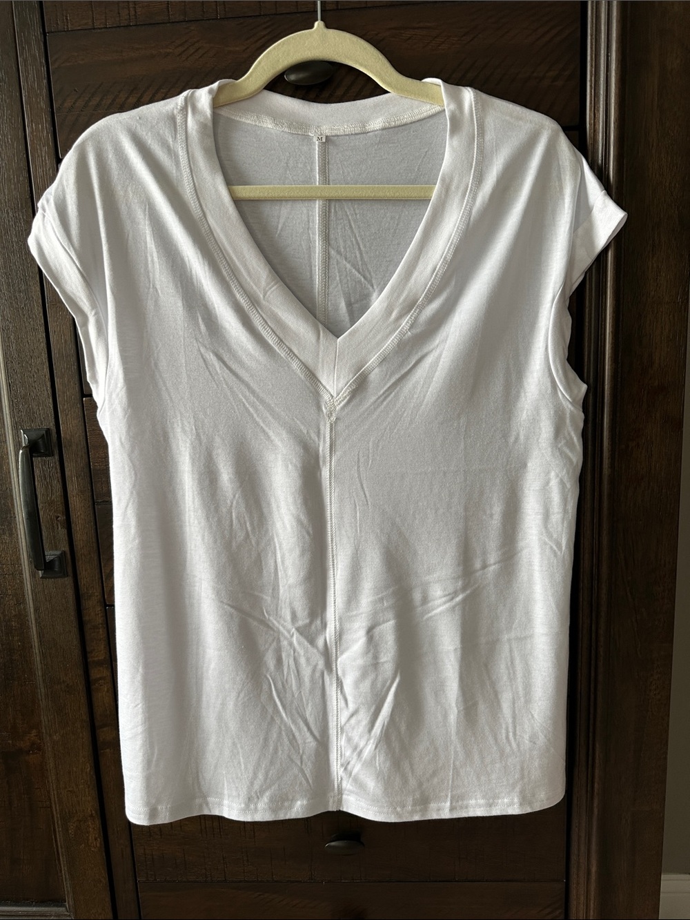 Everyday White V-Neck Short Sleeve Tee
